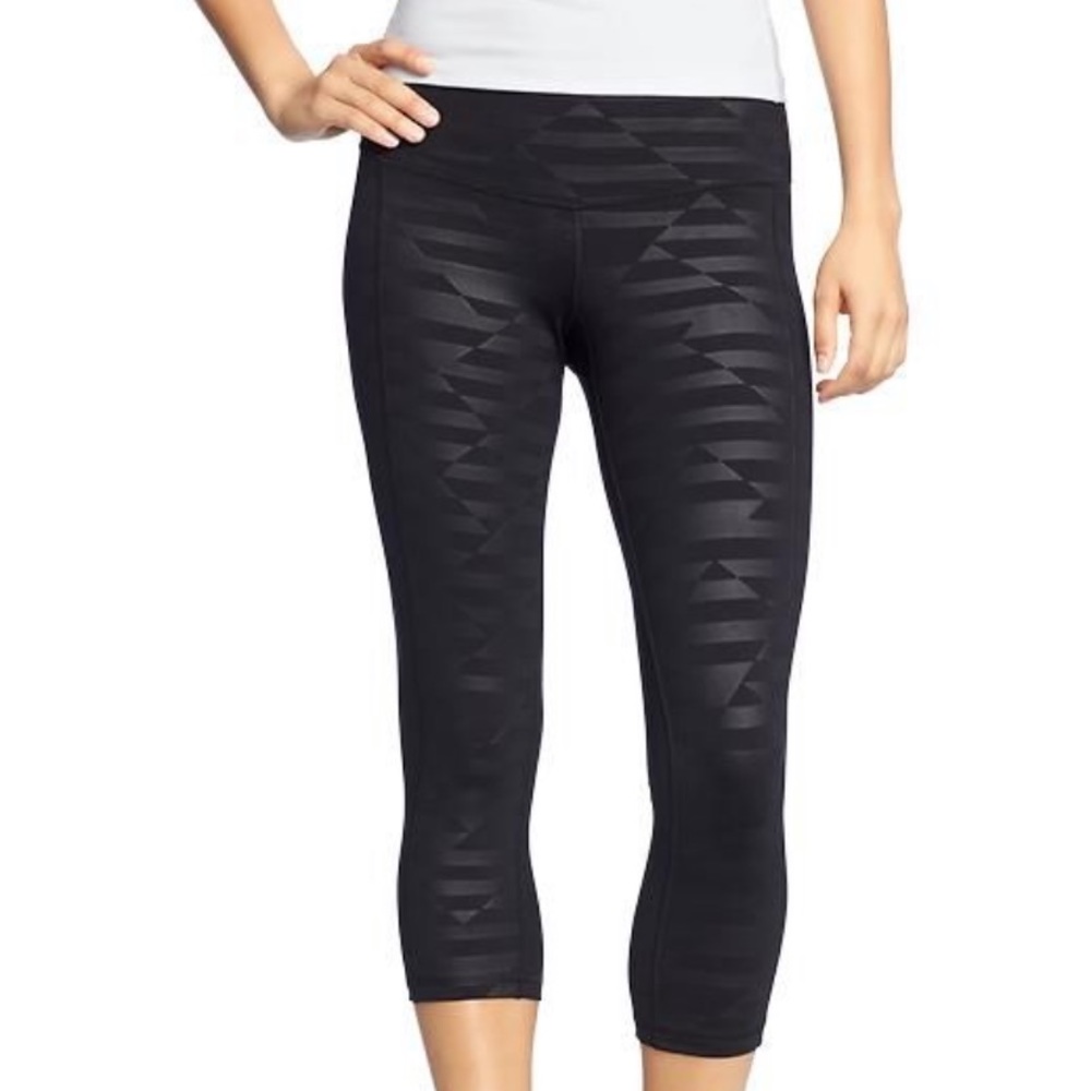 OLD NAVY ACTIVE CAPRI